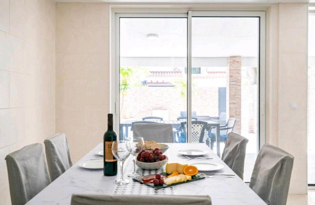 Marina Holiday House กัวเตย์รา ภายนอก รูปภาพ
